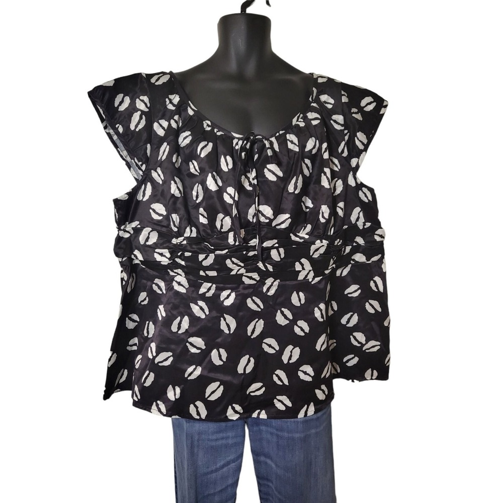 EShakti Peasant Top Women's Size 4X 30W Black White Lips Print Keyhole Blouse